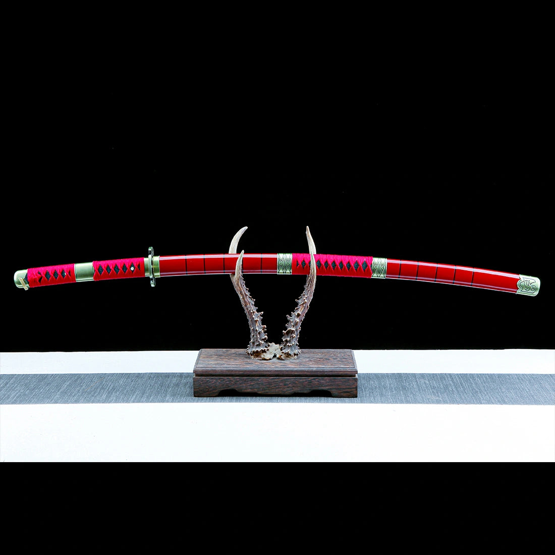 Roronoa Zoro's Sandai Kitetsu Sword – One Piece Replica Katana Sword