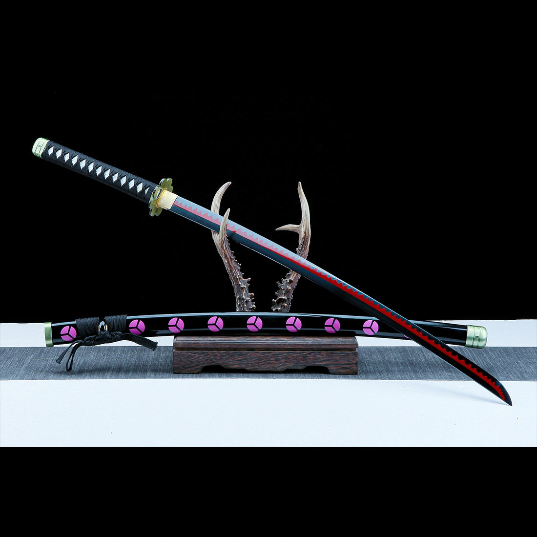 Roronoa Zoro's Shusui Sword – One Piece Replica Katana Sword