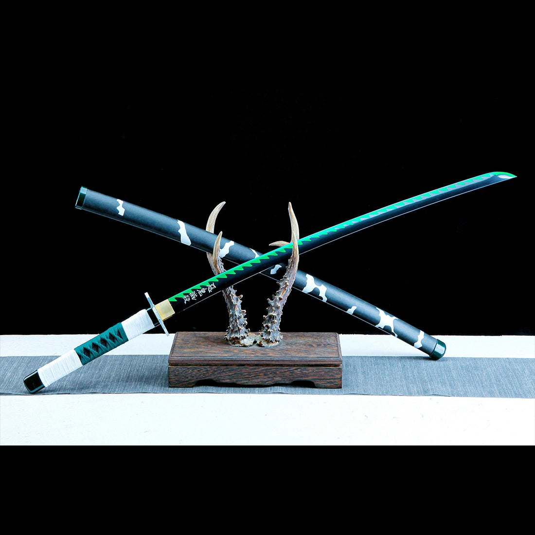 Sanemi Shinazugawa's Sword – Demon Slayer Sword – Kimetsu No Yaiba Sword – Nichirin Sword