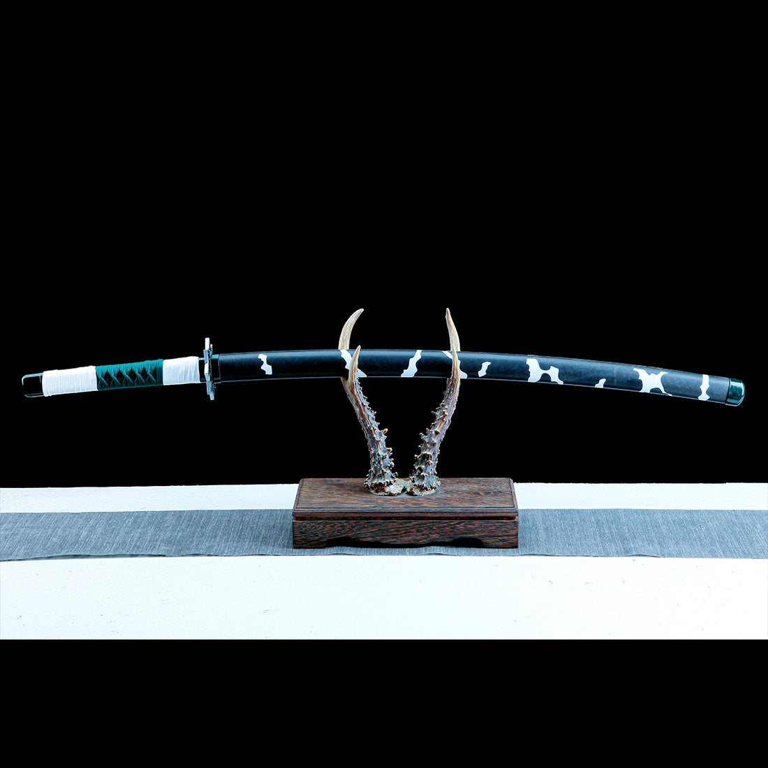 Sanemi Shinazugawa's Sword – Demon Slayer Sword – Kimetsu No Yaiba Sword – Nichirin Sword