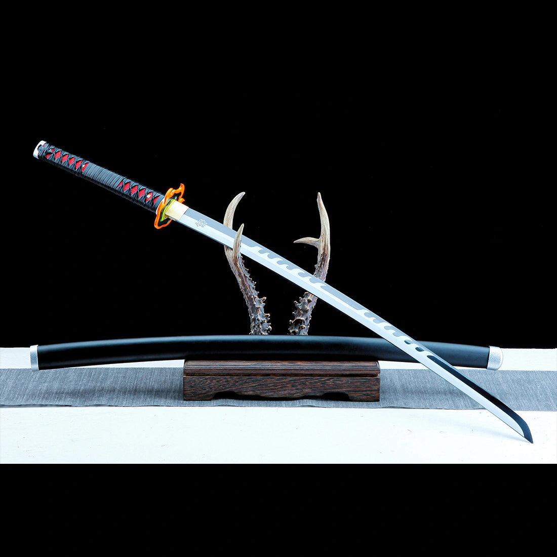 Tanjiro Kamado's Sword – Demon Slayer Sword – Kimetsu No Yaiba Sword – Nichirin Sword – Flame Tsuba
