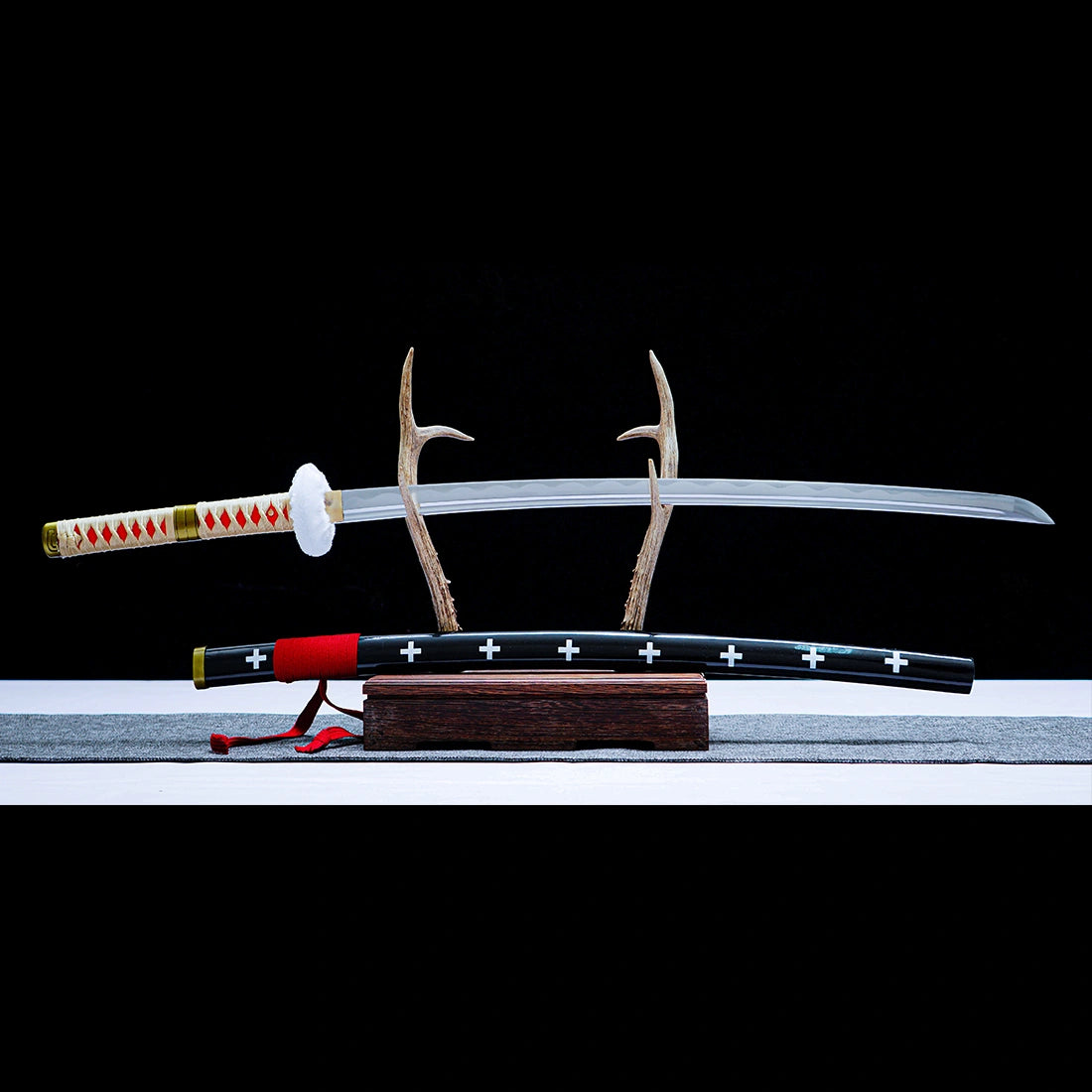 Trafalgar Law's Kikoku Sword – One Piece Replica Katana Sword
