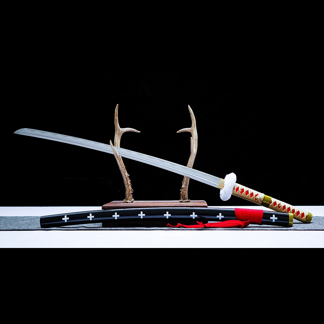 Trafalgar Law's Kikoku Sword – One Piece Replica Katana Sword