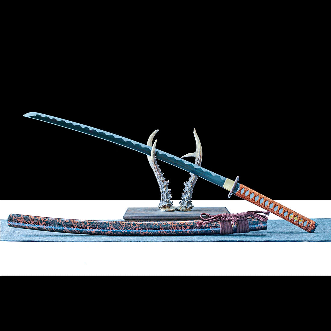 True Japanese Katana Sword – Handmade Black 1065 Carbon Steel Blade – High Performance – Full Tang