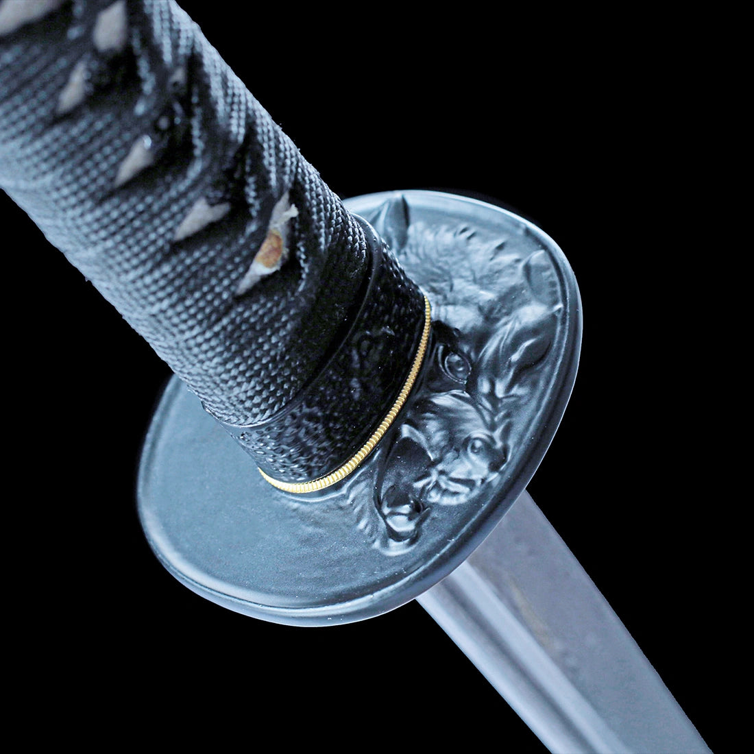 True Katana Sword – Handmade Damascus Pattern Steel Blade – Natural Wood Scabbard – Battle Ready