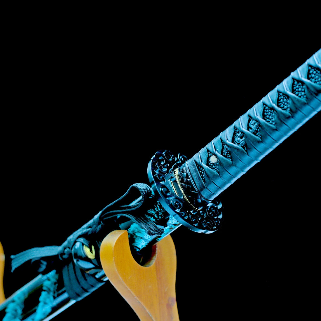 True Katana Sword – Handmade Damascus Pattern Steel Red Blade – Full Tang – Battle Ready