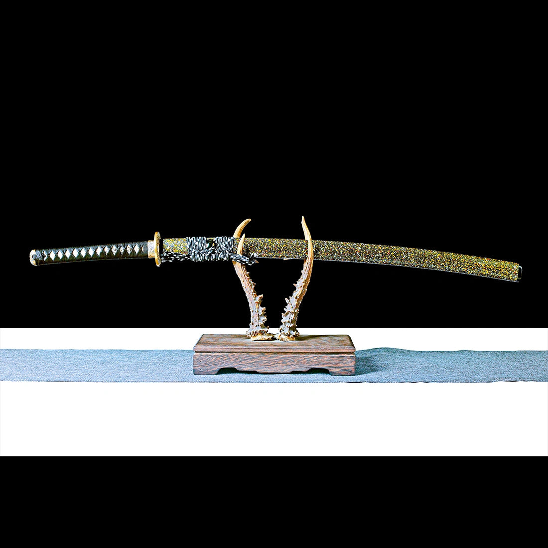 True Katana Sword – Handmade T10 Carbon Steel Mirror Finish Blade – Full Tang – Battle Ready