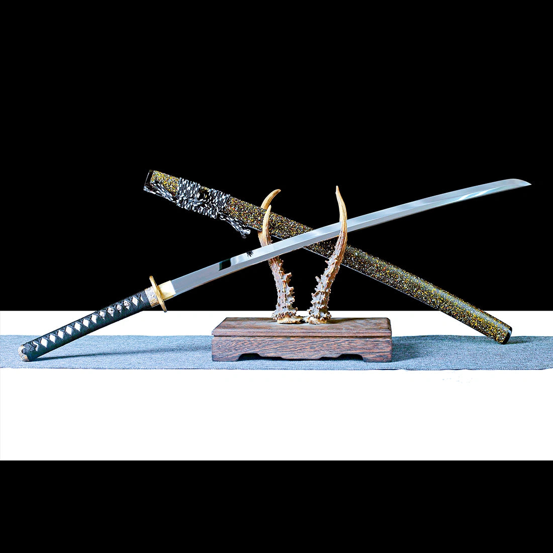 True Katana Sword – Handmade T10 Carbon Steel Mirror Finish Blade – Full Tang – Battle Ready