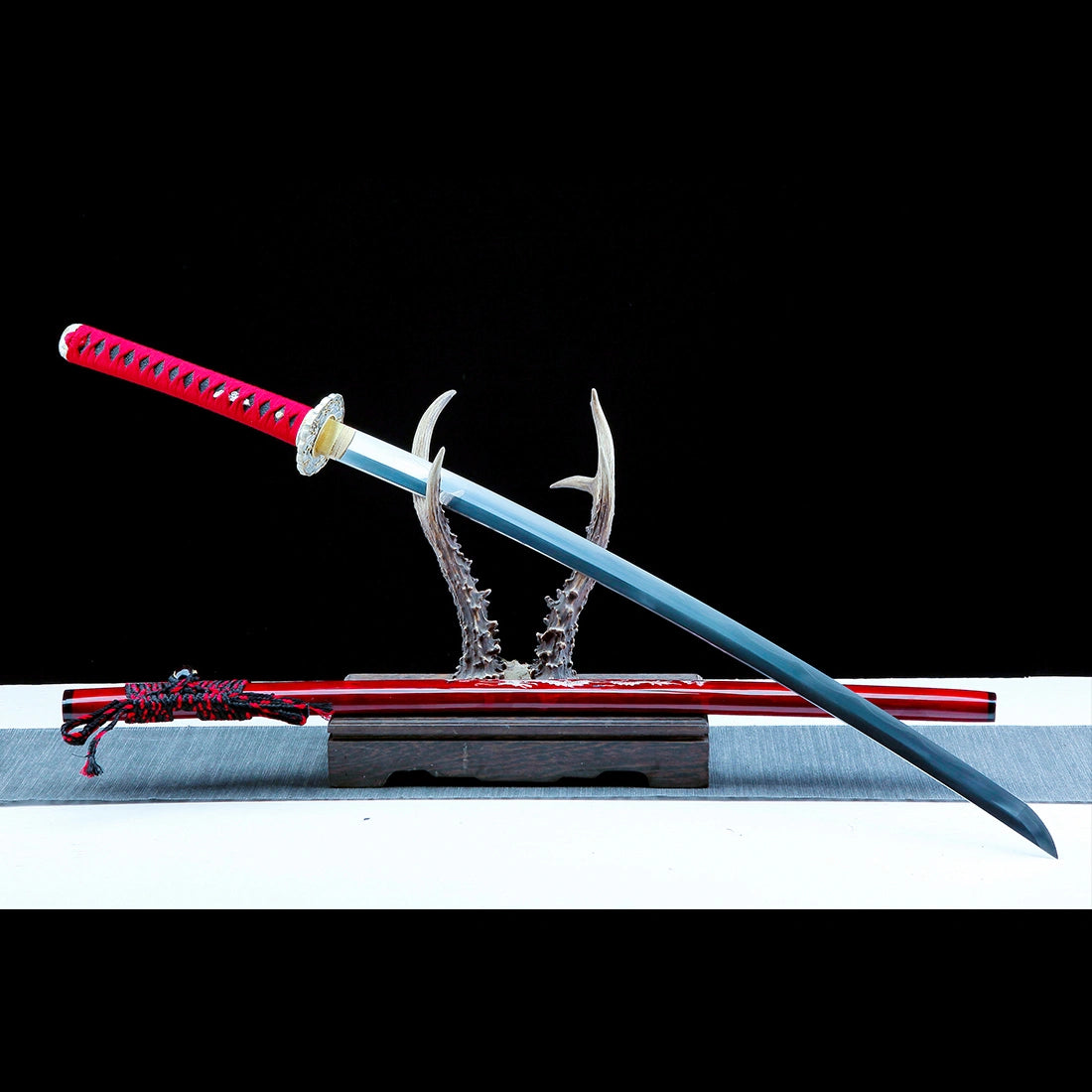 True Katana Sword – Handmade T10 High Carbon Steel Blade – Full Tang – High Performance – Red