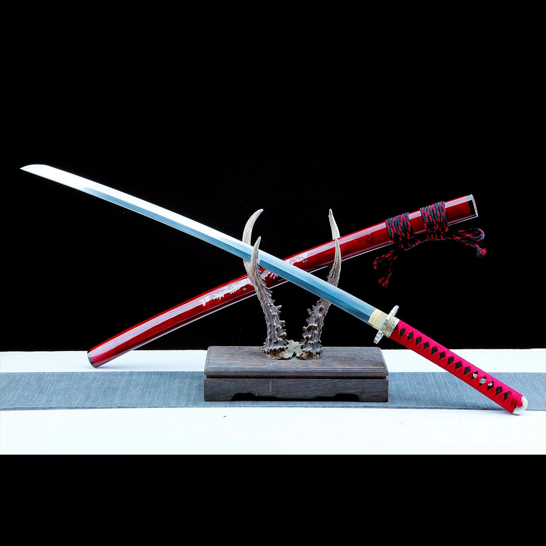 True Katana Sword – Handmade T10 High Carbon Steel Blade – Full Tang – High Performance – Red