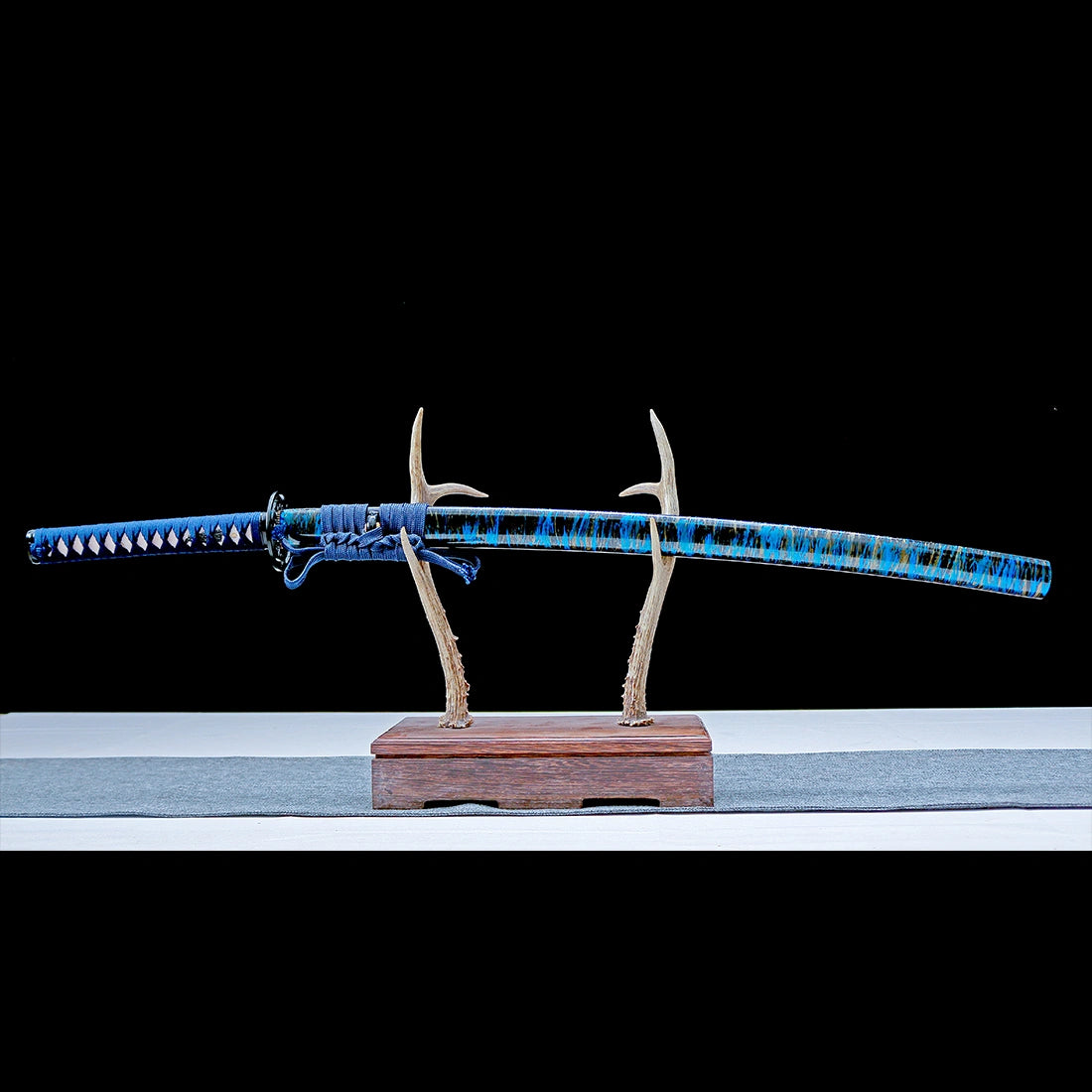 Real Katana Sword – Handmade T10 Carbon Steel Blade – Blue – Battle Ready