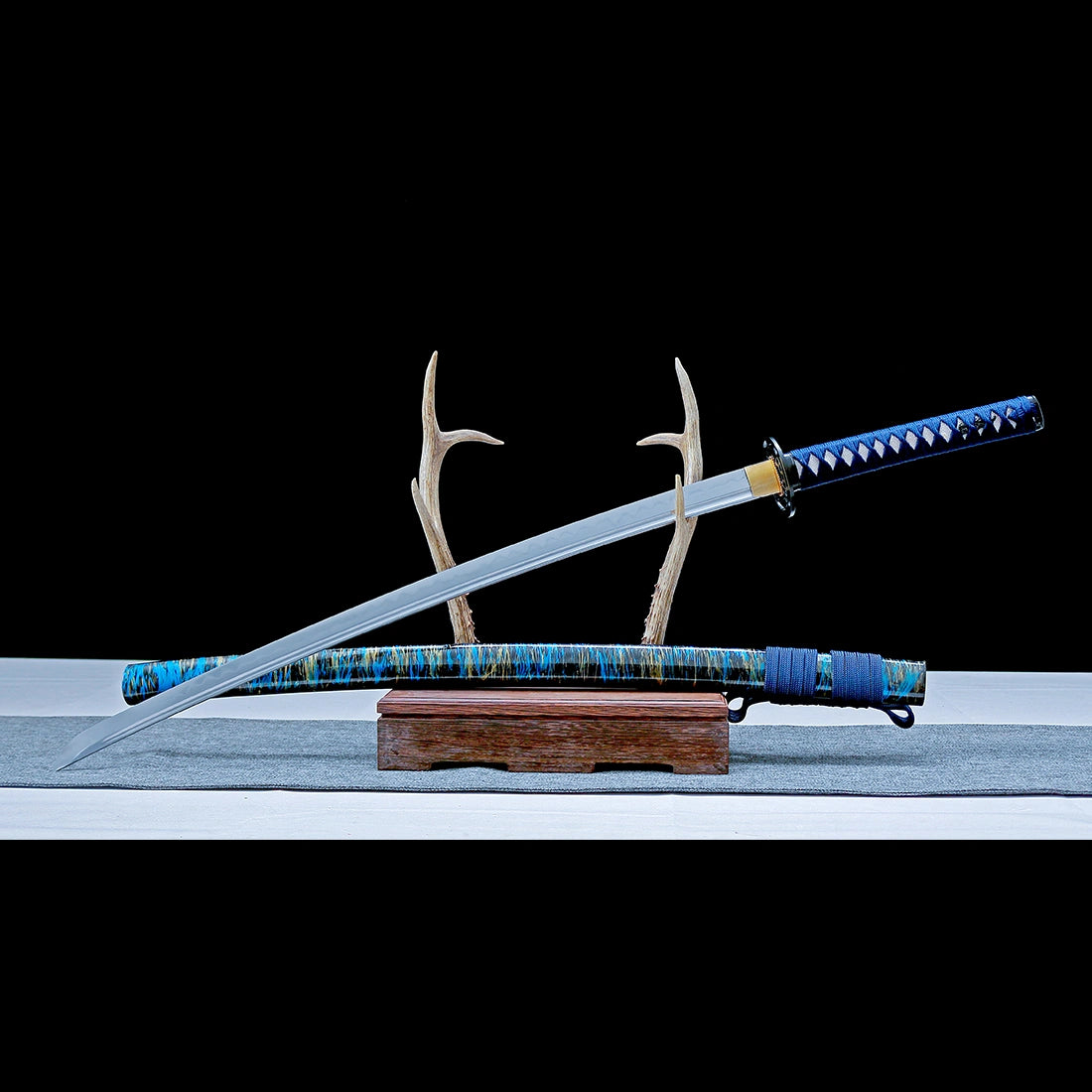 Real Katana Sword – Handmade T10 Carbon Steel Blade – Blue – Battle Ready