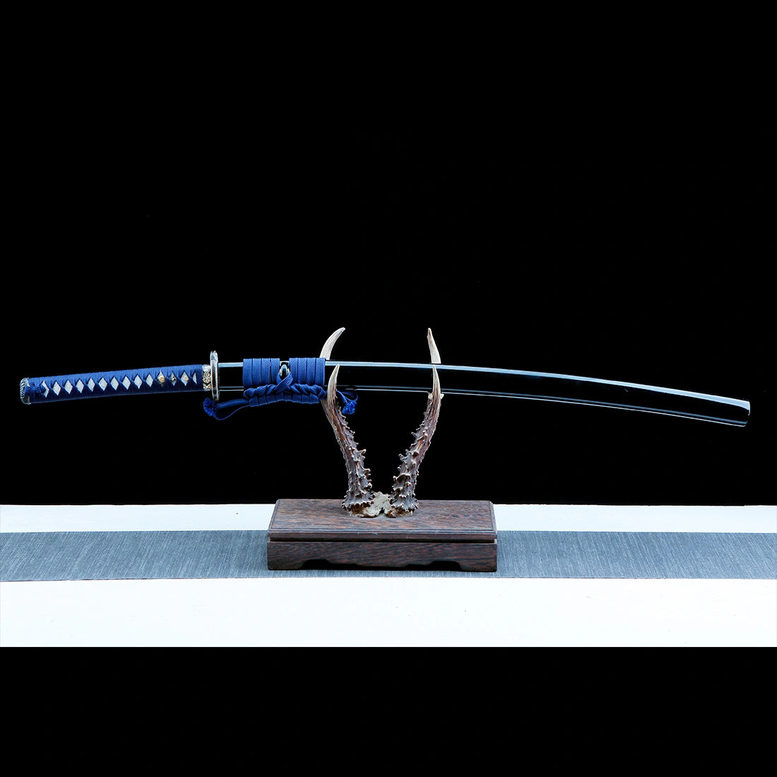 Real Katana Sword – Handmade T10 Clay Tempering Steel Blade – Black Scabbard – Battle Ready