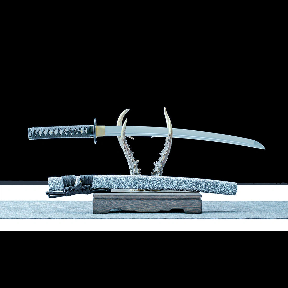 Wakizashi – Handmade Japanese Wakizashi Sword – 1065 Carbon Steel Blade – High Performance