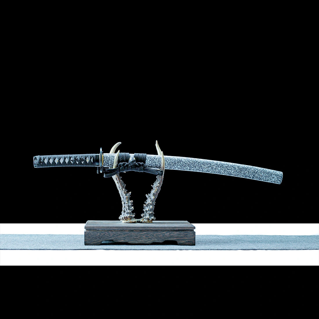 Wakizashi – Handmade Japanese Wakizashi Sword – 1065 Carbon Steel Blade – High Performance