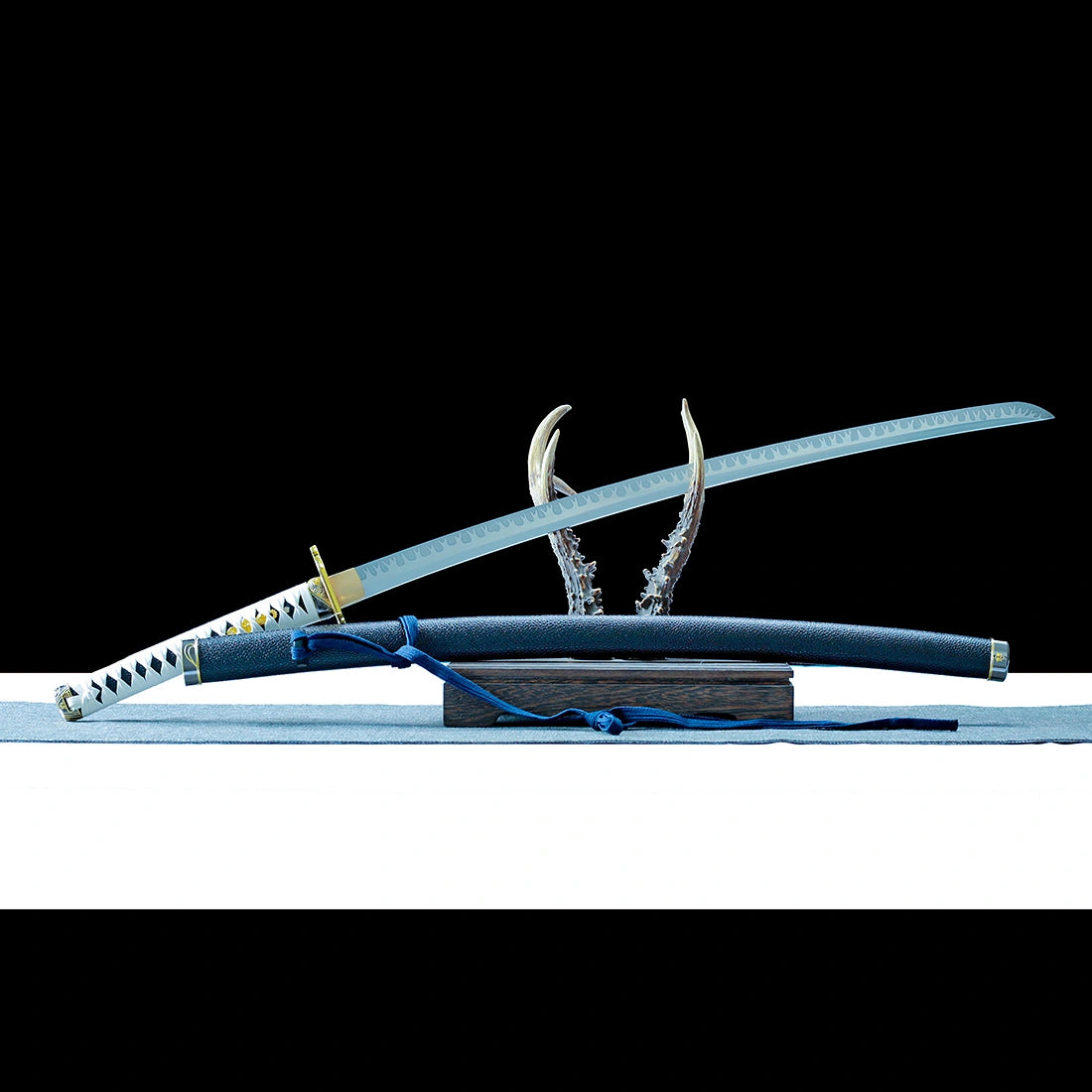 Vergil’s Yamato sword – Devil May Cry 5