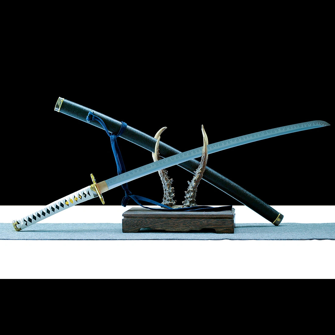 Vergil’s Yamato sword – Devil May Cry 5